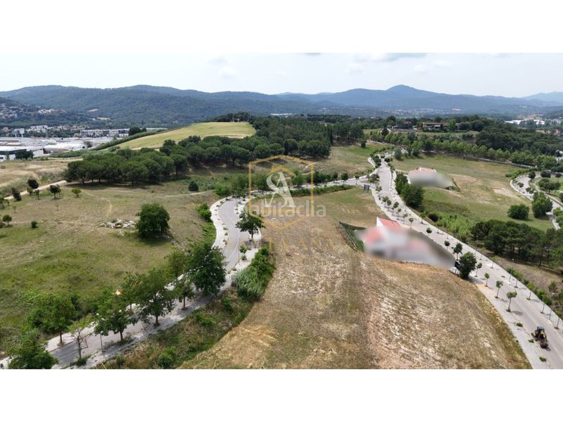 Foto 4fb9399f-a937-42d5-a95f-2ddcb620fe5c. Terreno residenziale in Roca del Vallès (La)