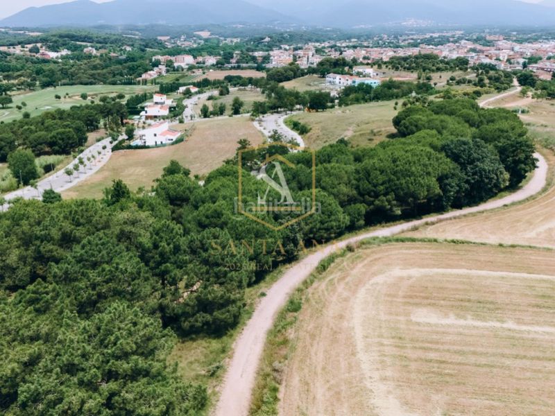 Foto 6168345f-b6c4-4b3c-bb7e-ea09ae6909fa. Terreno residenziale in Roca del Vallès (La)