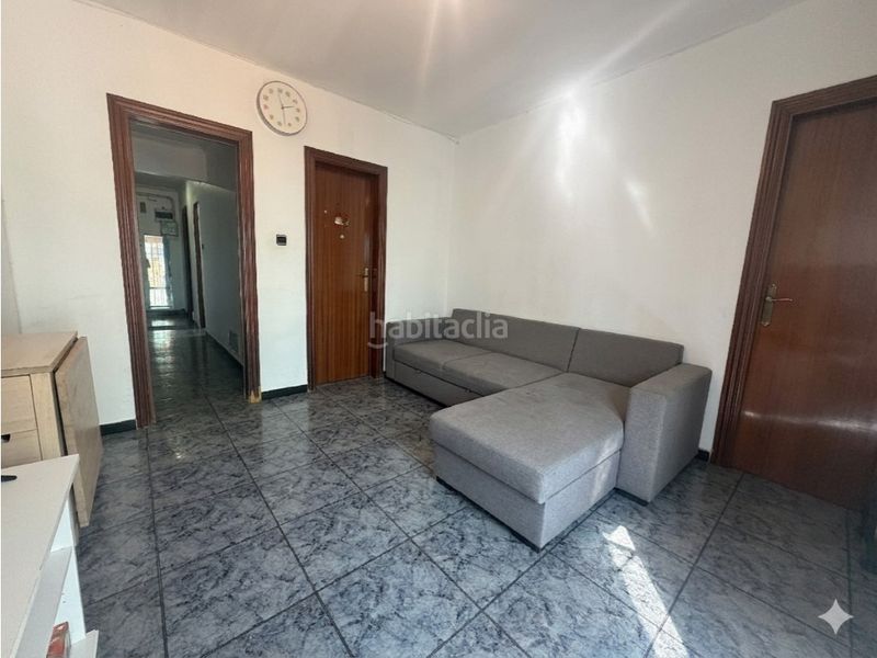 Foto 1f8b9fe9-c4d5-4566-8d27-d10e3bd7ca40. Pis a Sant Crist Badalona