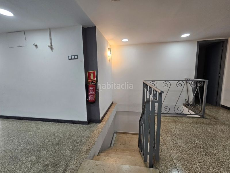 Foto a267bbb3-188d-4a83-83fc-a563a159bfdf. Local comercial a Bufalà Badalona