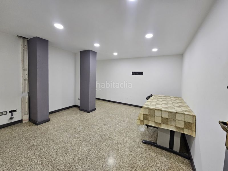 Foto e3d2f1b2-3e69-49b9-ab0d-47eb0770c8fa. Local comercial a Bufalà Badalona