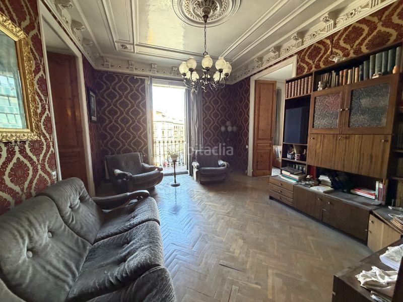 Foto 7b8c0d73-a6b0-49a7-9ffa-c8495ca9cb68. Pis a Dreta de l´Eixample Barcelona