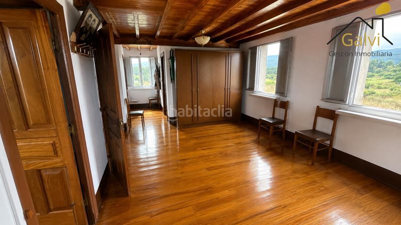 Foto e74f3674-2db1-40bf-9684-2ebd1fabf2d9. House with parking in Ortigueira