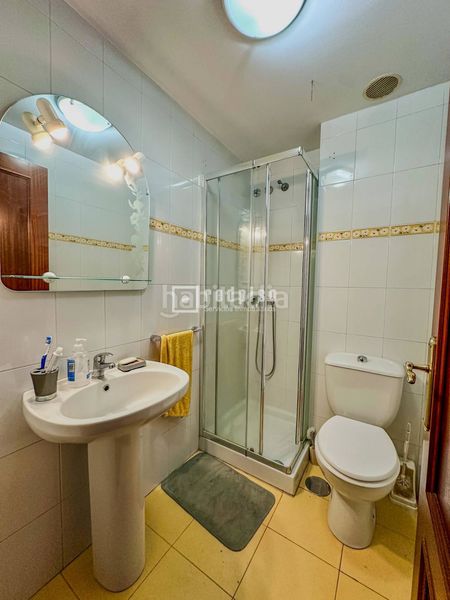 Foto df16c9a8-c7c1-48d3-a557-dd8398bfd580. Pis amb aparcament a Sada
