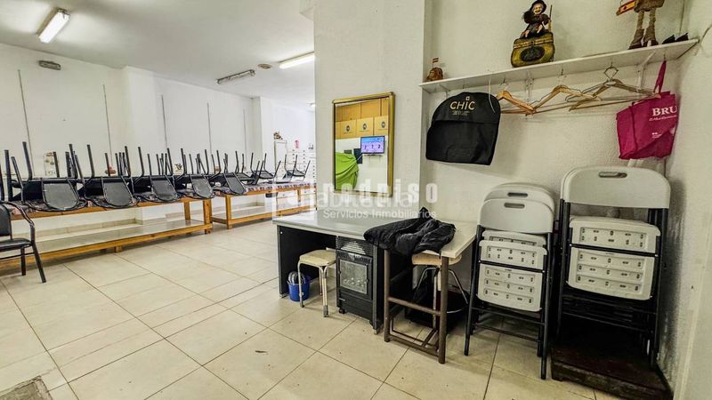 Foto 5a97d59a-b58f-4e21-be3f-f13a1fe1fd8a. Local comercial a Agra del Orzán - Ventorrillo Coruña (A)