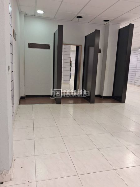 Foto 3f8611a2-1ec1-44c9-947c-8c6e503618fa. Alquiler local comercial  en alquiler en plena zona comercial de a coruña en Coruña (A)