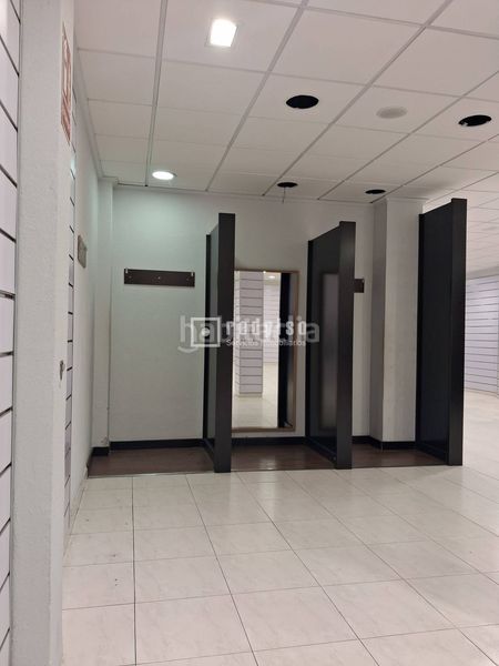 Foto 811f35cb-4d9f-41ca-af8a-36a6a6d1d200. Alquiler local comercial  en alquiler en plena zona comercial de a coruña en Coruña (A)