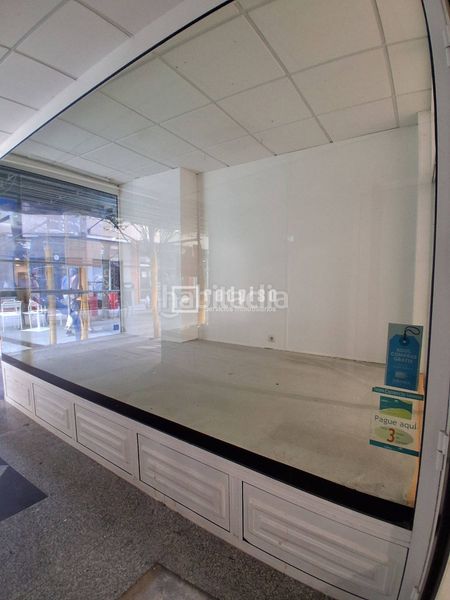 Foto 94713bd8-d2c6-427a-980d-6b37edbff100. Alquiler local comercial  en alquiler en plena zona comercial de a coruña en Coruña (A)