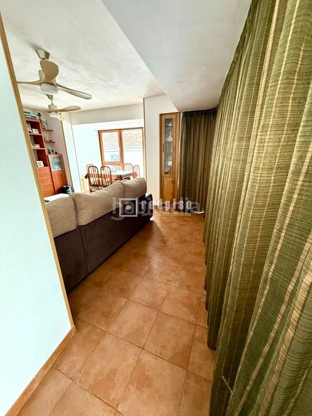 Foto fc6f1c44-5188-464d-8bad-168025a4ab50. Pis a Betanzos