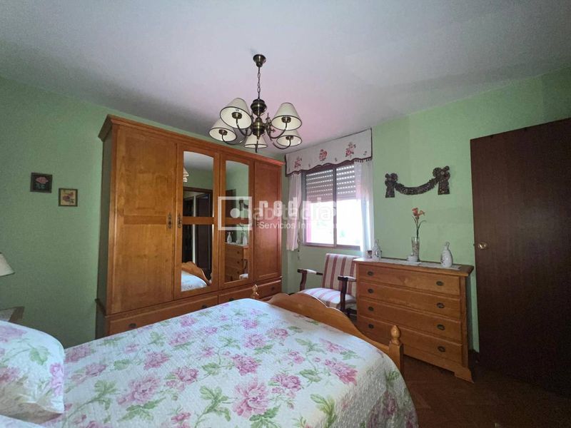 Foto 7045c9d4-0589-45f9-aa63-a9ef5f87ee3b. Pis a Pontedeume