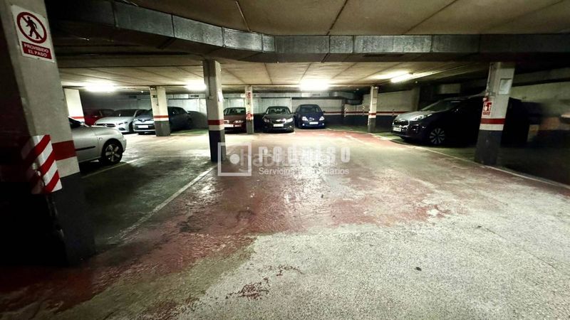 Foto 59d9ce58-0263-4400-8bb4-6dfd95b95358. Aparcament cotxe a Agra del Orzán - Ventorrillo Coruña (A)