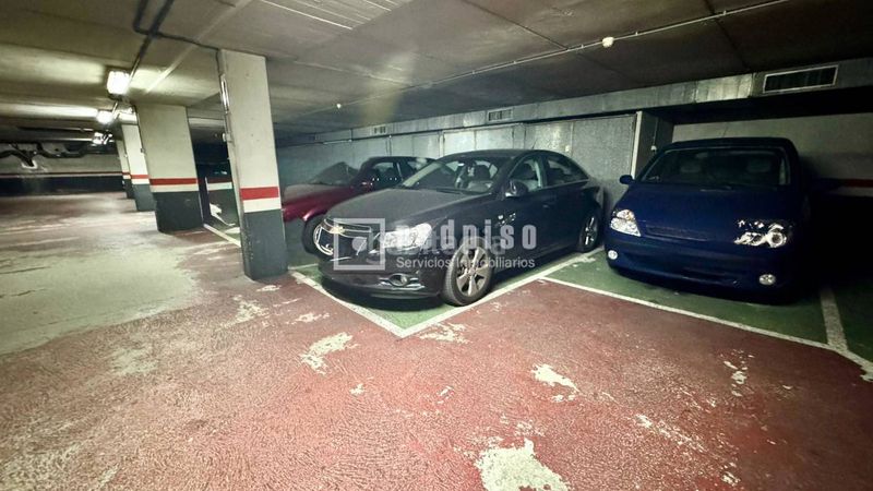 Foto b5fbc63b-f596-49e1-abe9-2700a7c7dd29. Aparcament cotxe a Agra del Orzán - Ventorrillo Coruña (A)