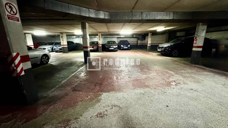 Foto c244eb47-98bd-45a3-b237-d2bec3f586a6. Aparcament cotxe a Agra del Orzán - Ventorrillo Coruña (A)