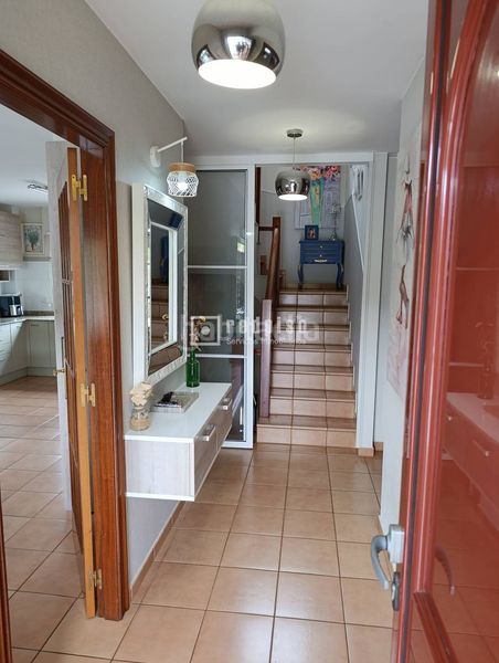 Foto 98a9a8e0-418d-4573-8dd7-fe560ec5f24f. Xalet amb aparcament a Sada