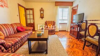 Appartement  Do outeiro. Novena planta con vistas panorámicas en ronda de outeiro  3 dorm