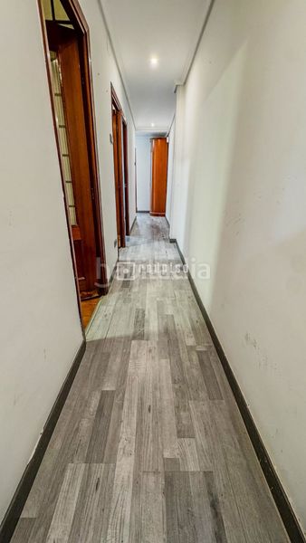 Foto 0eb81c21-88a6-4e24-8342-a863a487e8ae. Pis a Sagrada Familia Coruña (A)