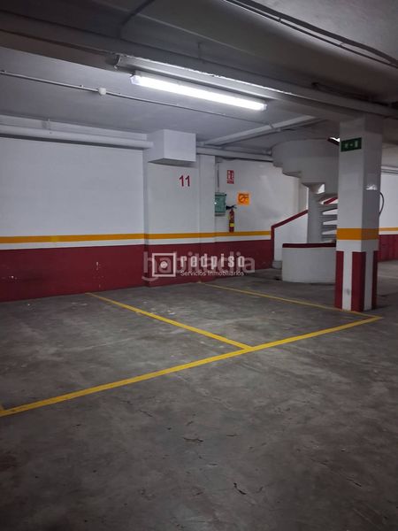 Foto 12a98ee0-6db9-46be-8213-173a56ad5d1a. Aparcament cotxe a Agra del Orzán - Ventorrillo Coruña (A)