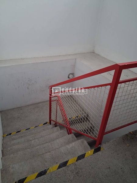 Foto 9da8ec24-1014-448f-97df-08b3ea071f0b. Aparcament cotxe a Agra del Orzán - Ventorrillo Coruña (A)