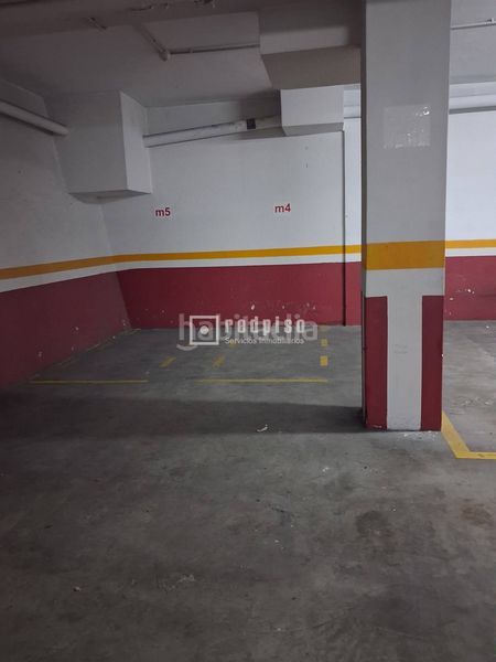 Foto a214a461-38ff-4399-b501-0a58d9453a0a. Aparcament cotxe a Agra del Orzán - Ventorrillo Coruña (A)