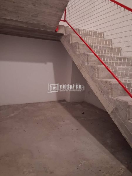 Foto c46c0438-4496-4f23-8959-493eb58b6a4b. Aparcament cotxe a Agra del Orzán - Ventorrillo Coruña (A)