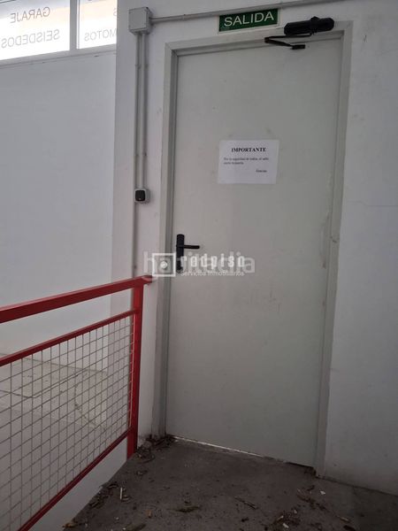 Foto e5051380-ebf2-4332-9144-904f55d915b5. Aparcament cotxe a Agra del Orzán - Ventorrillo Coruña (A)