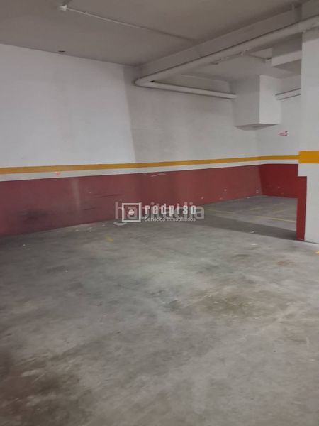 Foto f19ebb27-9e18-4429-889d-3ba6bb887376. Aparcament cotxe a Agra del Orzán - Ventorrillo Coruña (A)