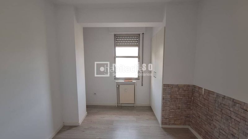 Foto d5d7508a-896f-406f-87f6-2b56dd7c3be3. Rent flat in Caranza Ferrol