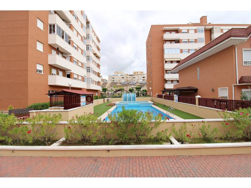 Foto 79224dbf-abaf-4102-ba99-8ba739857d42. Dúplex amb calefacció aparcament piscina a Ciutat Universitària Elche / Elx
