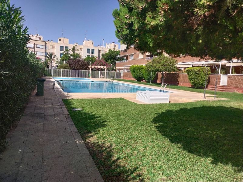Foto e168695f-88f5-4c58-9e81-be5493d317db. Casa amb piscina a Ciutat Esportiva Elche / Elx