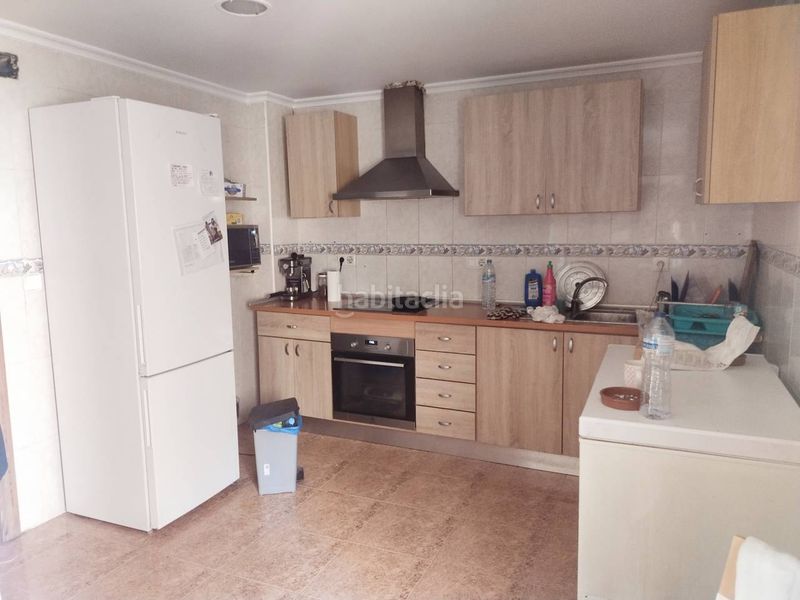 Foto e920eb1e-c0f5-4be2-a61b-42d3d9075e77. Pis a Altabix Elche / Elx