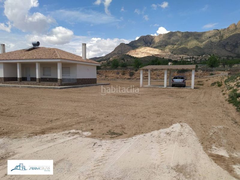 Foto b684c2c2-4190-48d0-8808-74bda21b1db5. Xalet amb aparcament a Abanilla