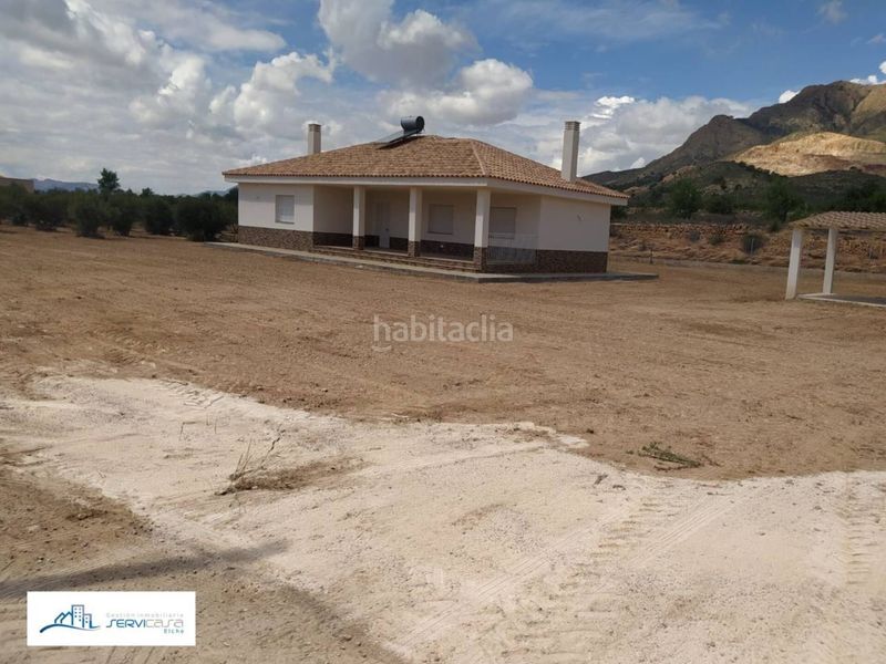 Foto d6a1d3b2-1209-4545-b929-8d4a6647d7d4. Xalet amb aparcament a Abanilla