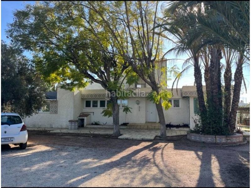 Foto 3a7e6e80-c283-4689-8880-e1a22c0e6965. Xalet amb piscina a Perleta - Maitino Elche / Elx
