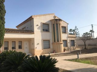 Chalet in Peña de las Águilas. Se vende chalet en peñas las águilas