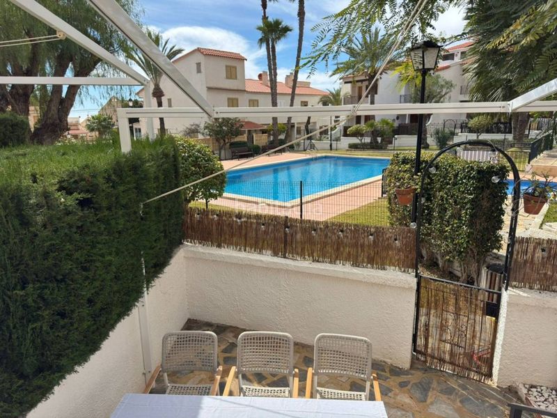 Foto 490b6e26-7813-4135-bff0-57c527fecb53. Apartament amb aparcament piscina a calas Santa Pola este Santa Pola