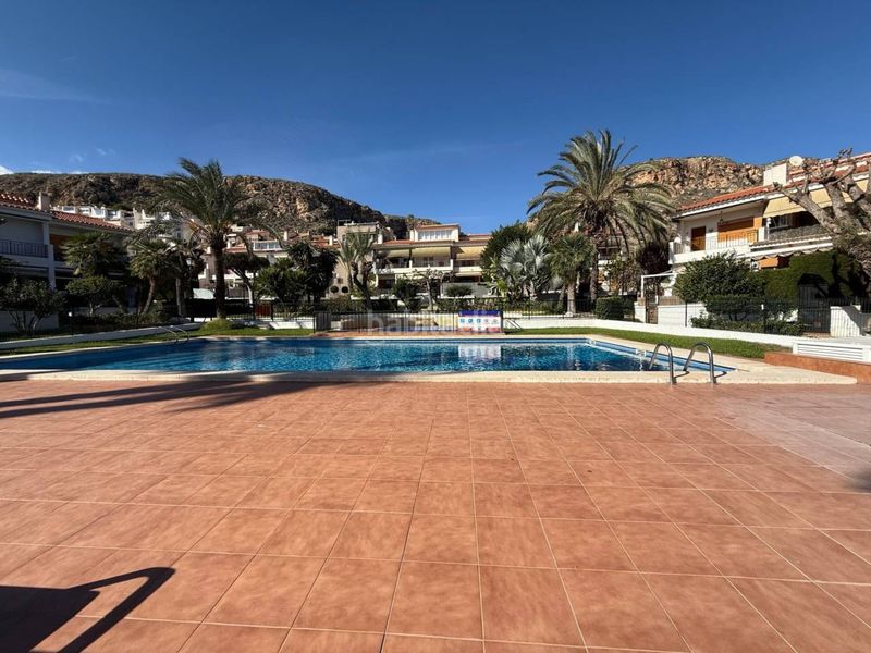 Foto 845ca382-52f3-4e0d-b49c-ebcc85af3d8d. Apartament amb aparcament piscina a calas Santa Pola este Santa Pola