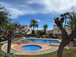 Apartament a Avenida Armada Española