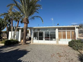 Masia  Calle saladas. Venta casa campo saladas  torrellano