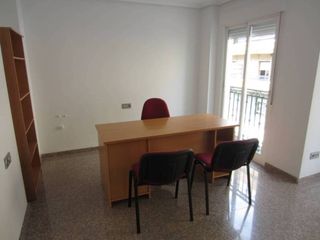 Affitto Ufficio in Altabix. Oficina de nueva construcción en alquiler