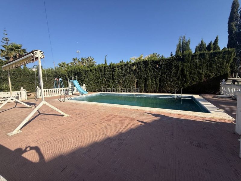 Foto 89c119b8-c8ac-41ce-beb9-8b04772f6de2. Xalet amb calefacció aparcament piscina a Peña de las Águilas Elche / Elx