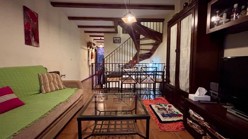Foto 602bb47d-6074-4d58-8f20-99cb2334d3cb. Casa amb aparcament a Candelario