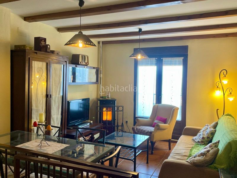 Foto 9655dc28-7801-4ded-899e-6b3e4e7b0a78. Casa amb aparcament a Candelario