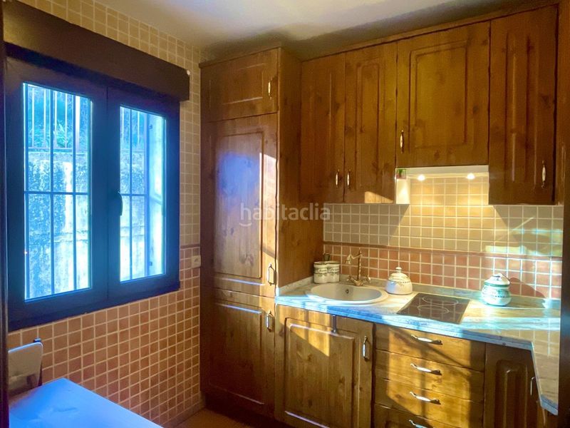 Foto ad6c060d-f237-4149-b3b3-70c9bf4e8464. Casa amb aparcament a Candelario