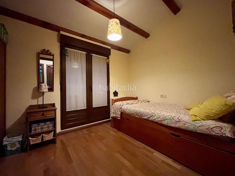 Foto c13ed3ee-0454-48e7-bfbf-6a8544f4abb3. Casa amb aparcament a Candelario