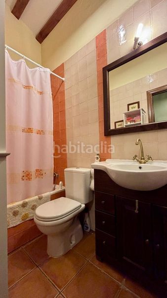 Foto eaca8d60-dc29-4d32-a9a2-4650d38cf4b7. Casa amb aparcament a Candelario