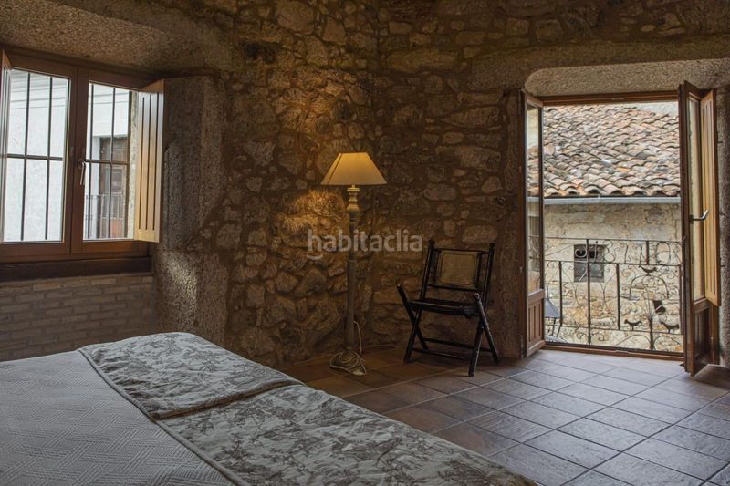 Foto 0fffe376-f4e6-4b77-9f1f-883c12a0be2a. Edifici a San Martín de Trevejo