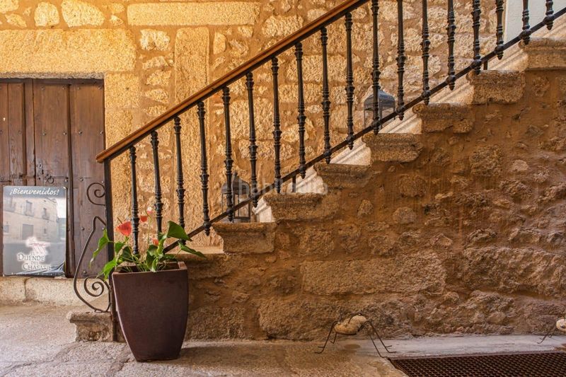 Foto 9c1f4e25-446d-4692-a3ff-ee50c5e01d6b. Edifici a San Martín de Trevejo