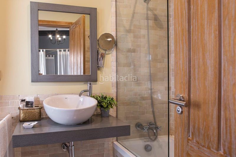 Foto 9ea5b432-d041-42ba-a70b-a6472cbd5e1d. Edifici a San Martín de Trevejo