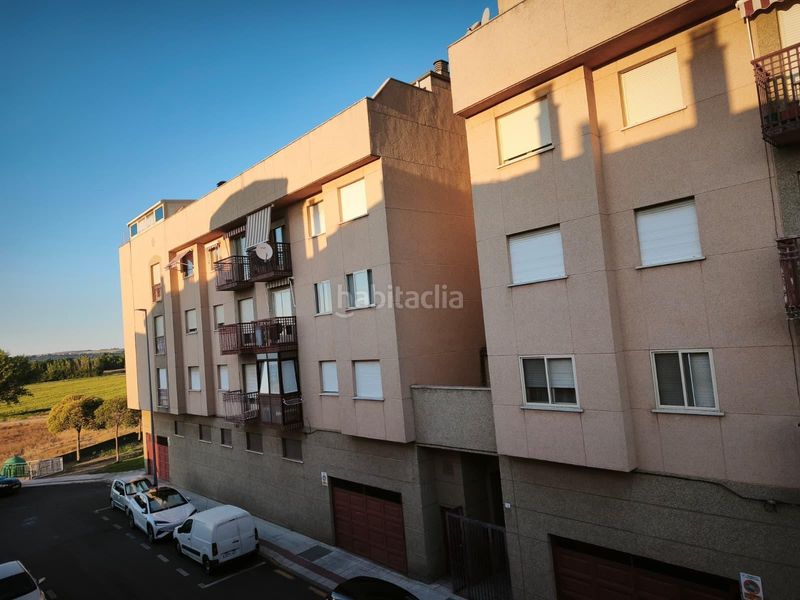 Foto a1575804-7d44-447e-bf42-5642a4ba2bc4. Pis amb calefacció aparcament a Santa Marta de Tormes