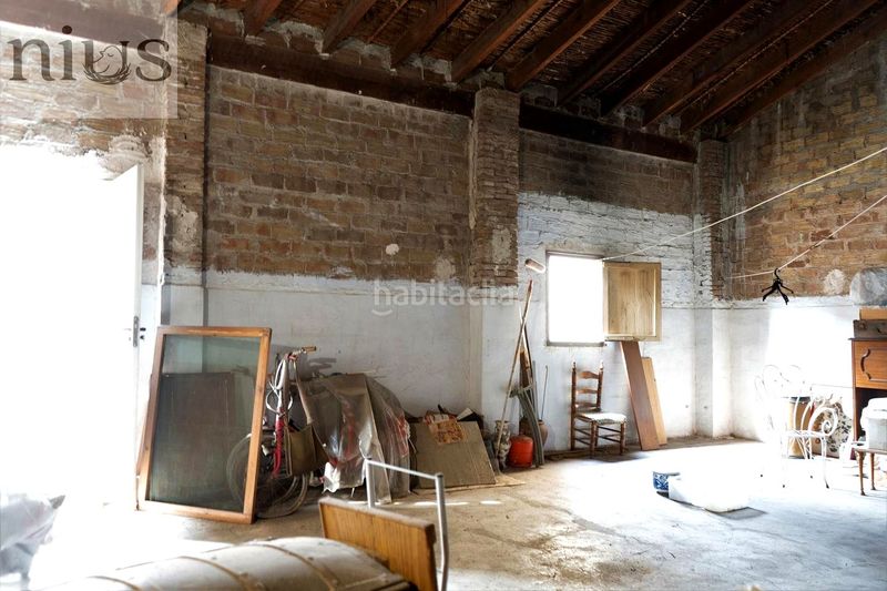 Foto b5839067-9af3-4622-bb01-9b57ab83b2c8. Casa amb aparcament a Silla